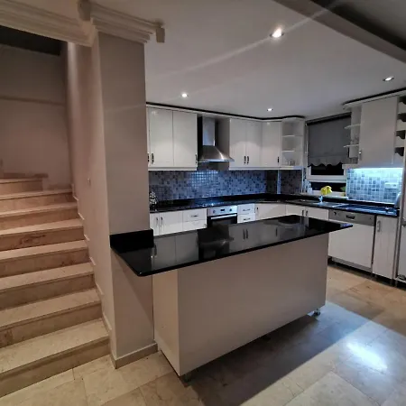 فيلة 5 Star Villa, Private Chef, Daily Housekeeping, Concierge, 1040 *