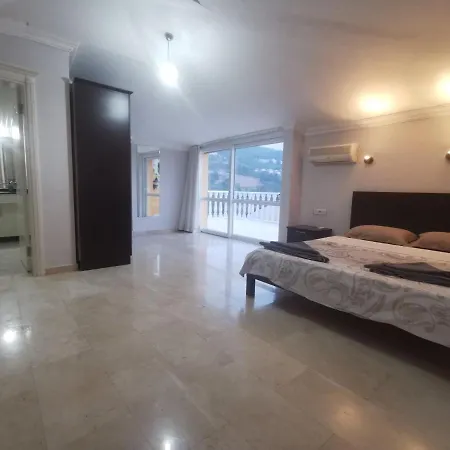 5 Star Villa, Private Chef, Daily Housekeeping, Concierge, 1040 * ألانيا